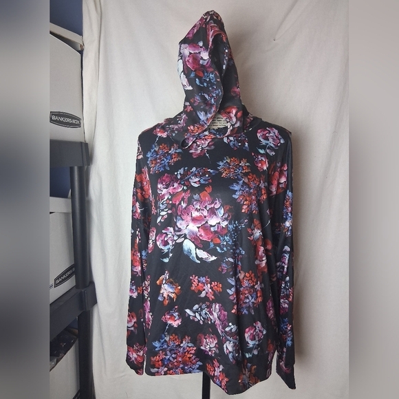 INC Large Top With Hood - Picture 2 of 5